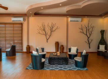 Brennia Kottefaru Eternity Spa Lounge(1)